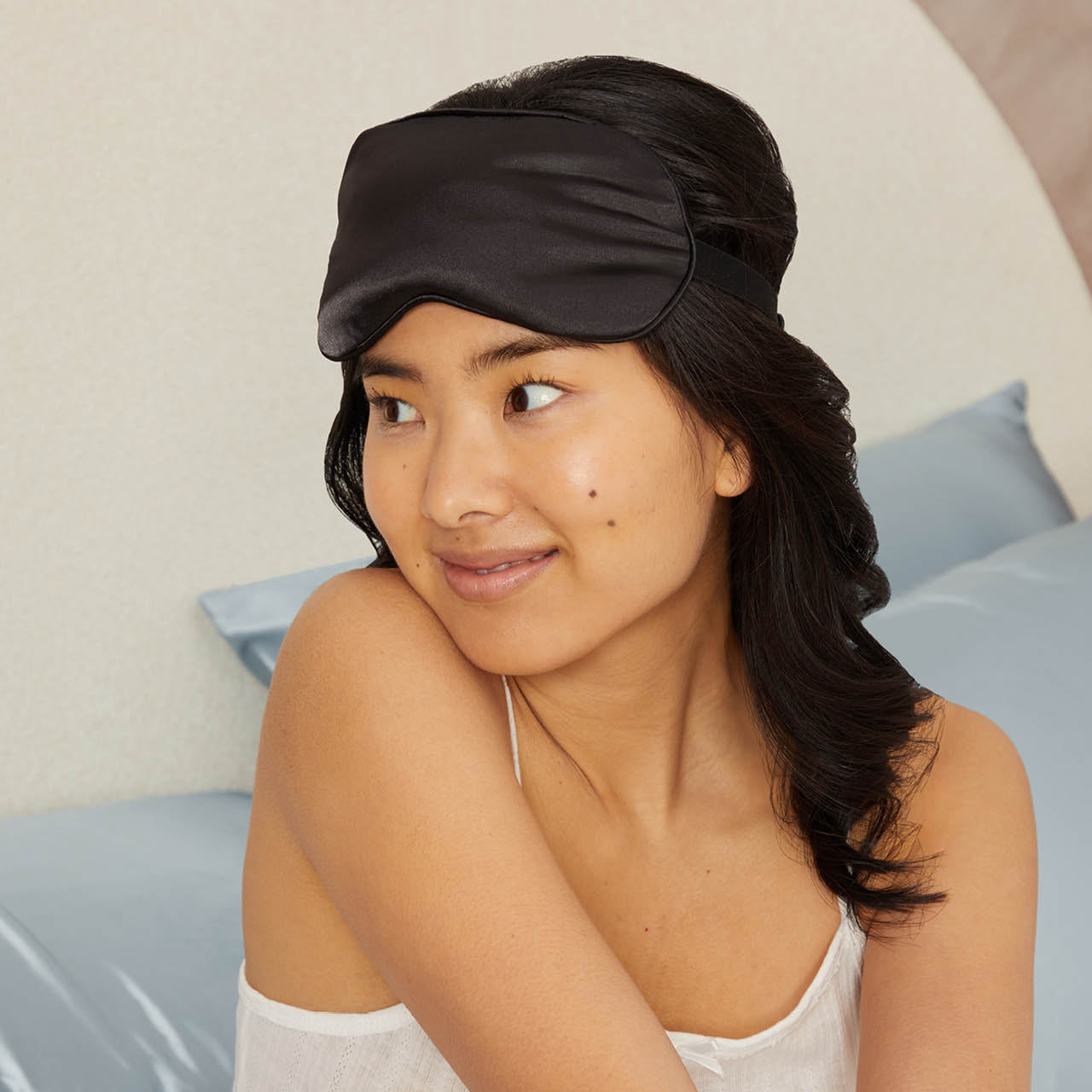 Lavender Scented Satin Weighted Eye Mask - Image 2