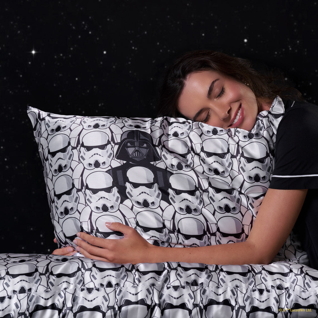 Star Wars™ & Kitsch Satin Pillowcase in Darth Vader & Stormtroopers 2 Pack - Image 4