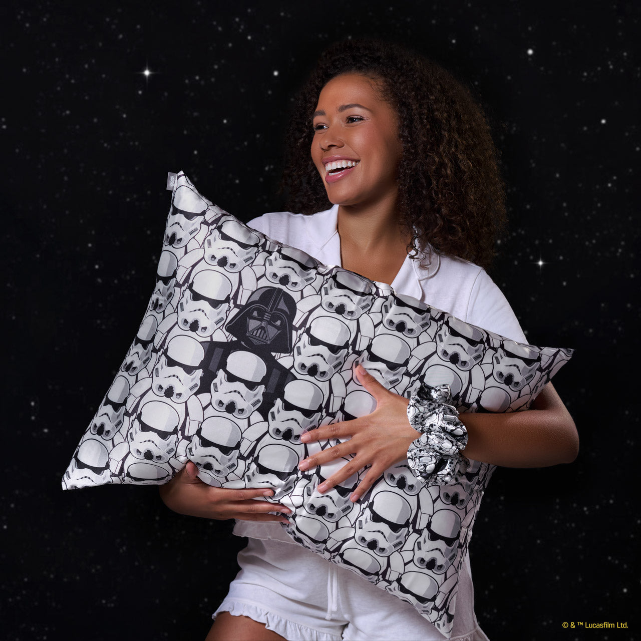 Star Wars™ & Kitsch Satin Pillowcase in Darth Vader & Stormtroopers 2 Pack - Image 5