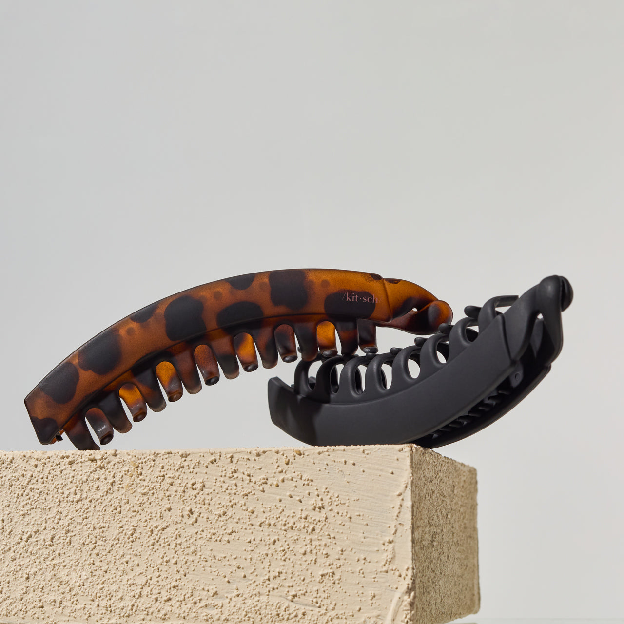 Banana Clip 2pc- Black & Tort - Image 5