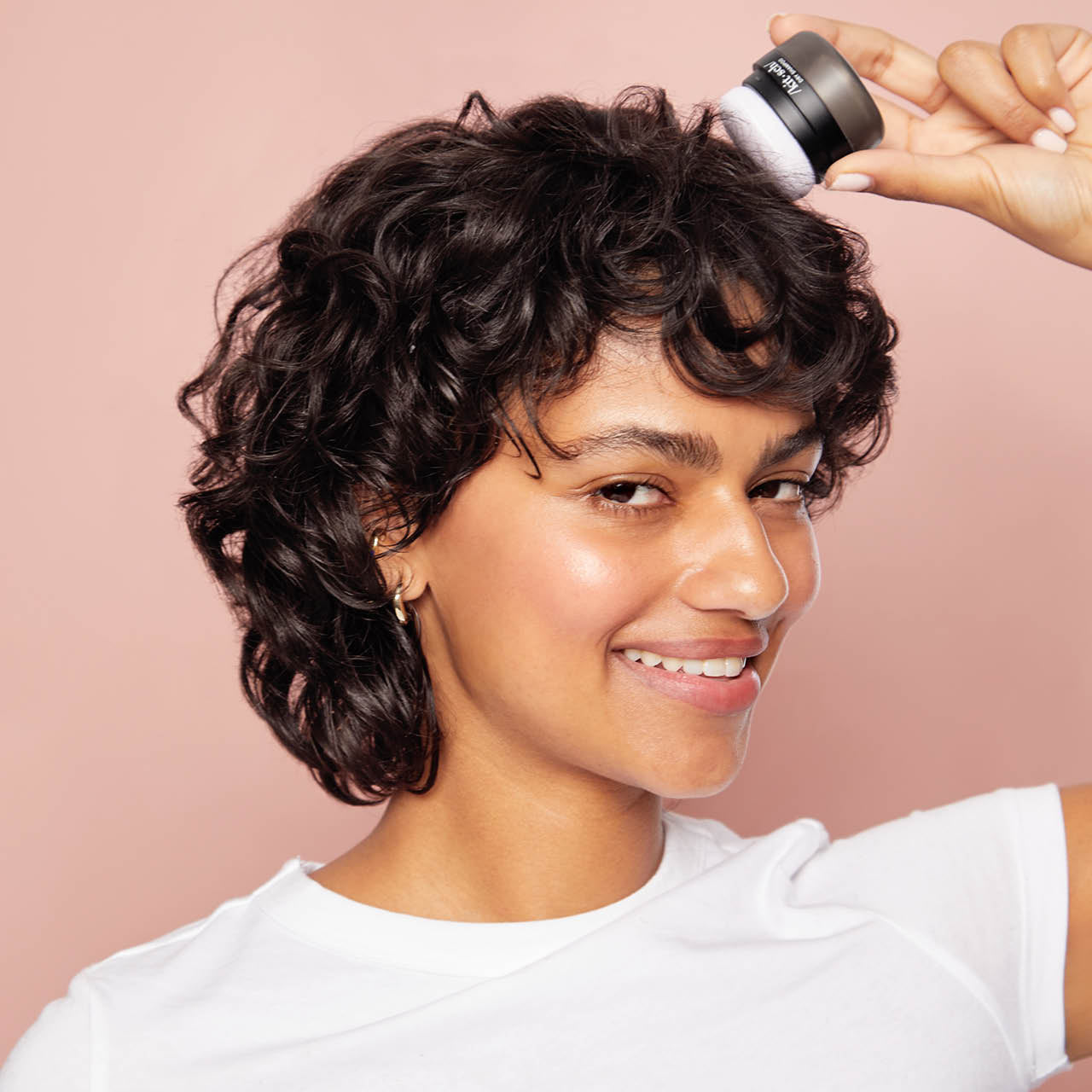 Dark Volumizing Rice Protein Dry Shampoo with Puff - Image 4