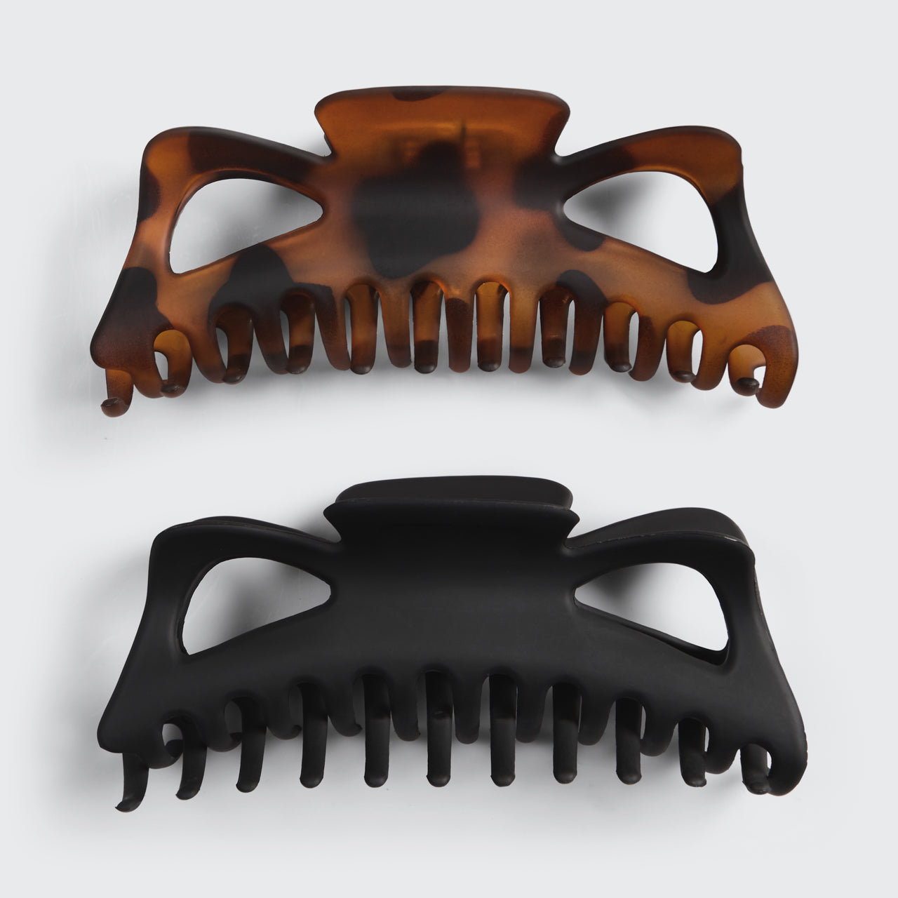 Black & Tort Classic Claw Clips 2pc Set - Jumbo - Image 3