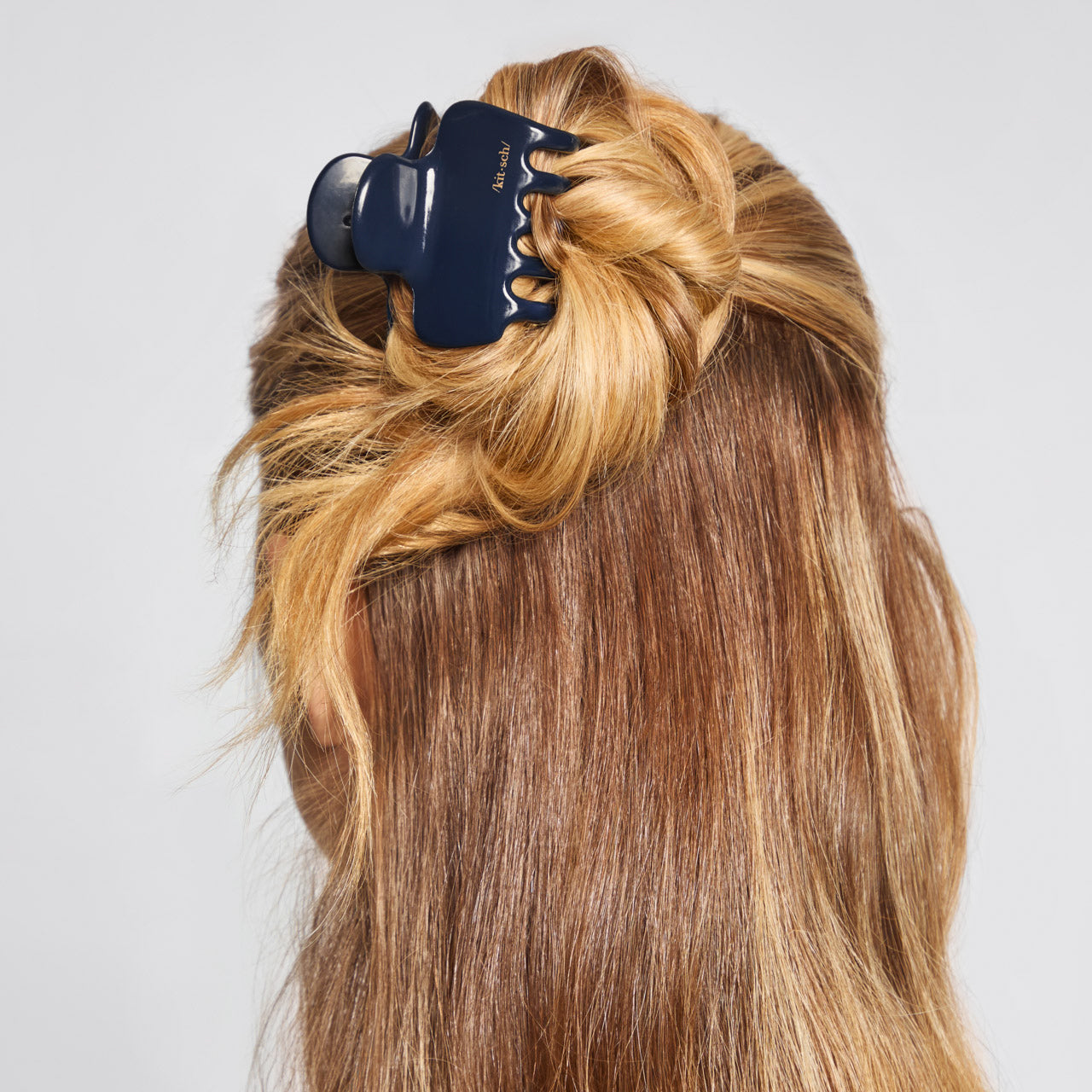 Blue Orchid Cloud Claw Clip - Medium - Image 2