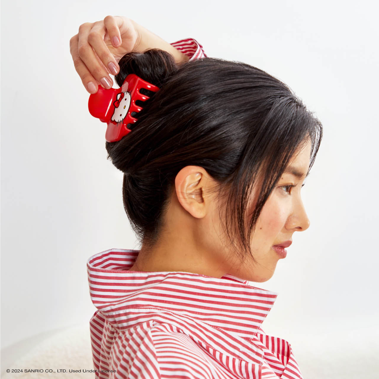 Hello Kitty x Kitsch Recycled Plastic Claw Clip - Kitty Face - Image 2